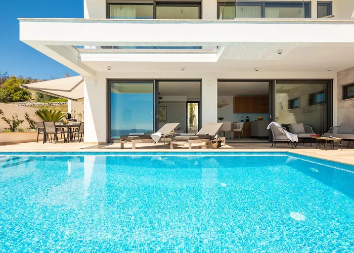 וילה Maxime With Heated Pool *