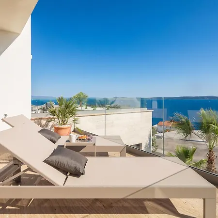 Villa Maxime With Heated Pool *