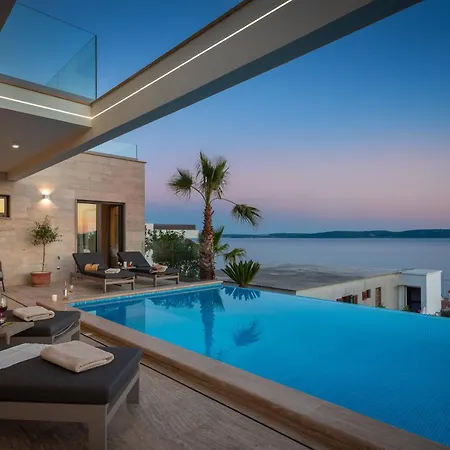 Maxime With Heated Pool Villa Trogir