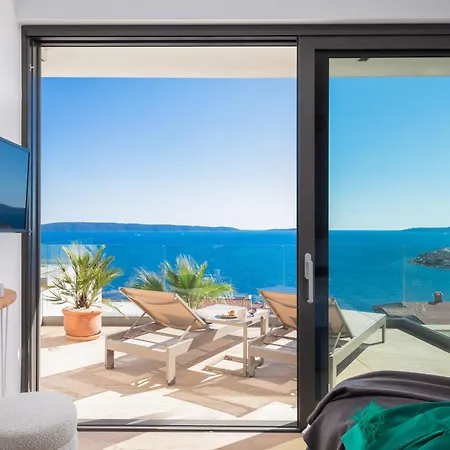 Maxime With Heated Pool * Trogir