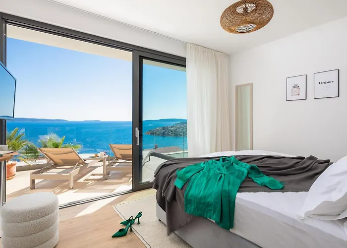 Maxime With Heated Pool